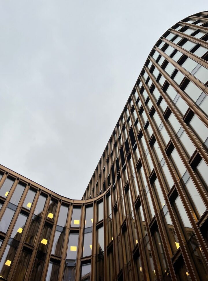 Kurvigt hus